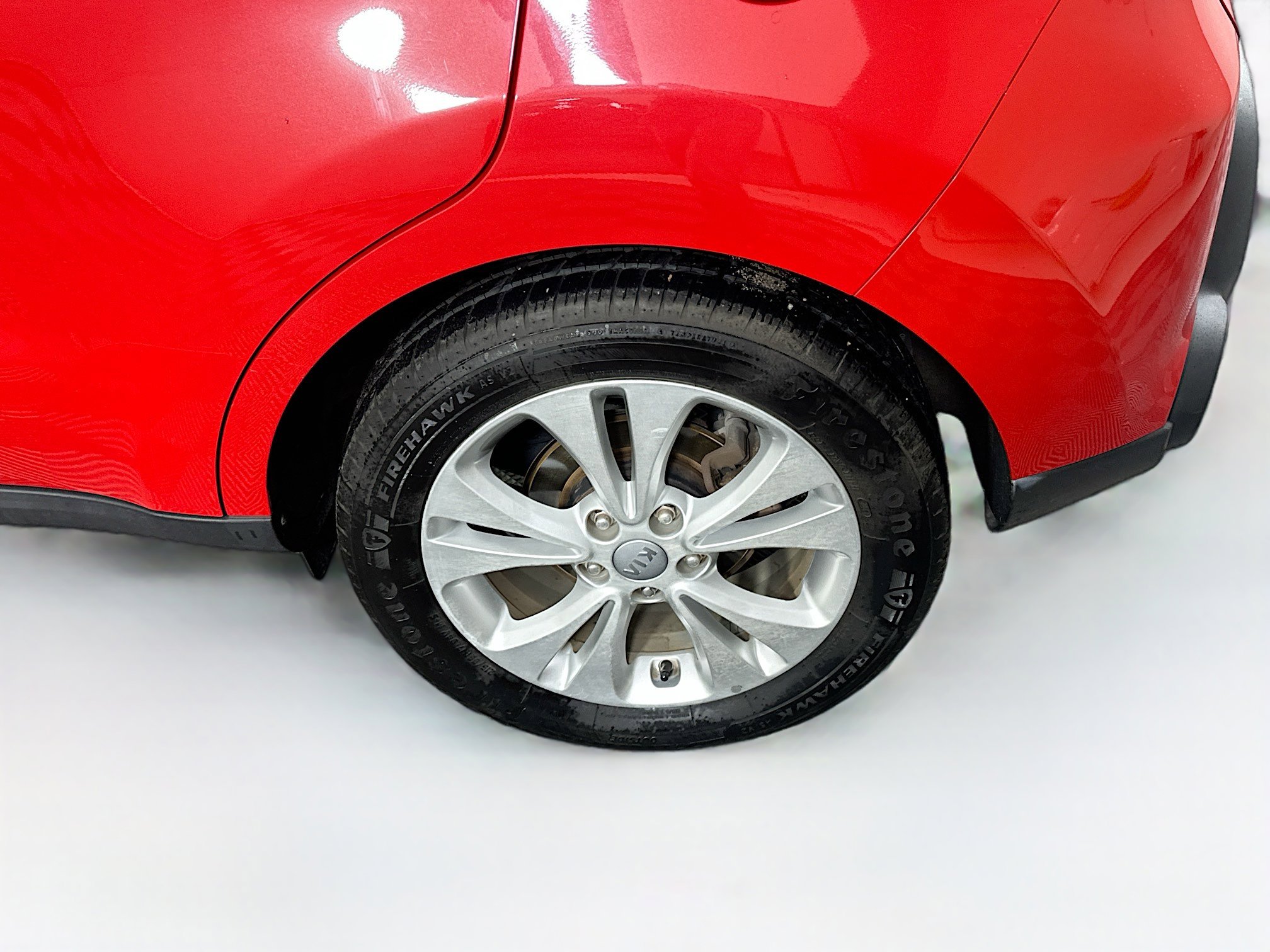 Used 2015 Kia Soul + FWD image 11