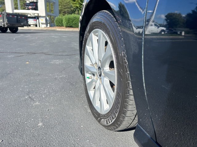 Used 2018 Toyota Camry SE image 9