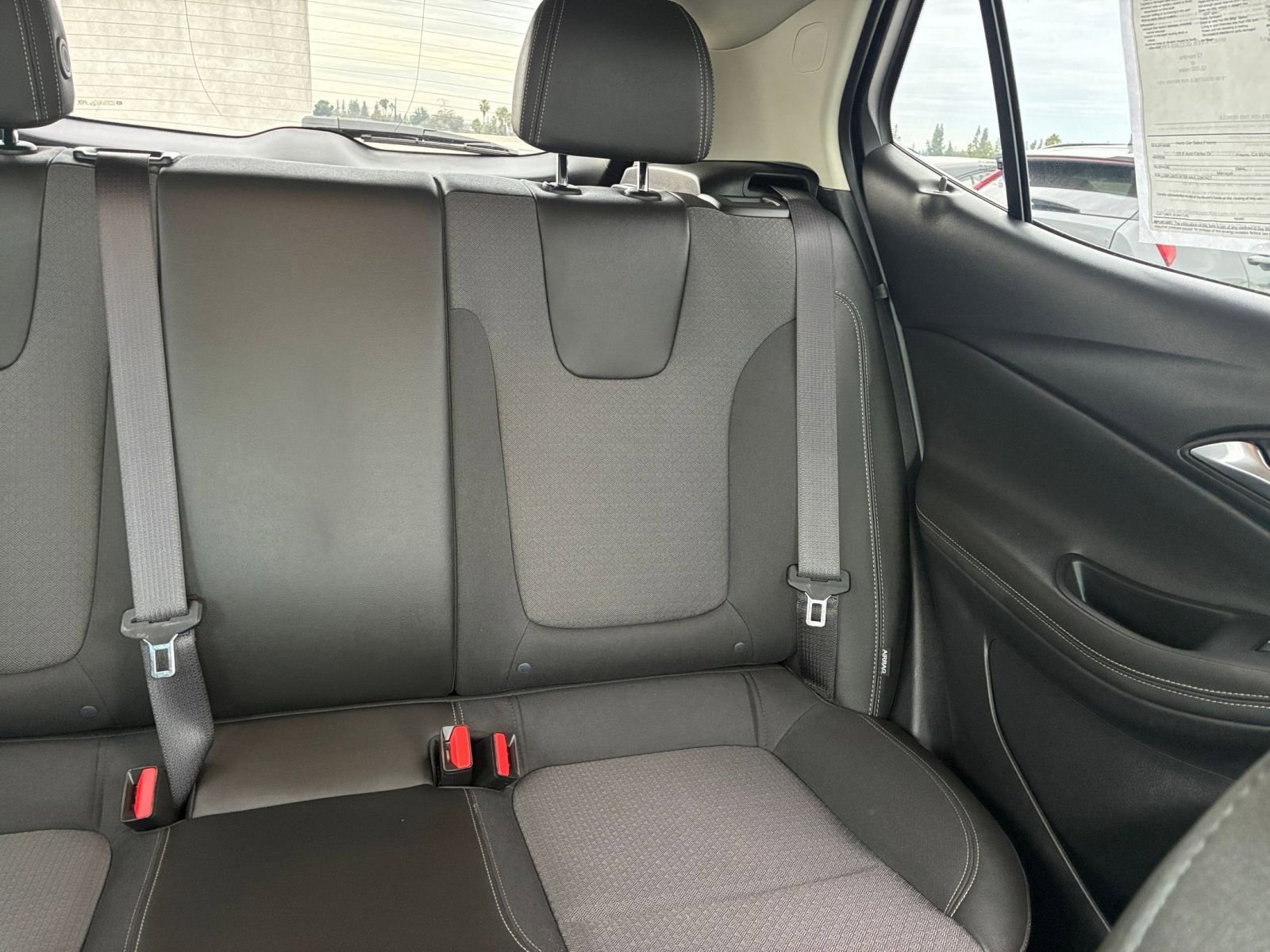 Used 2025 Buick Encore GX Preferred image 36