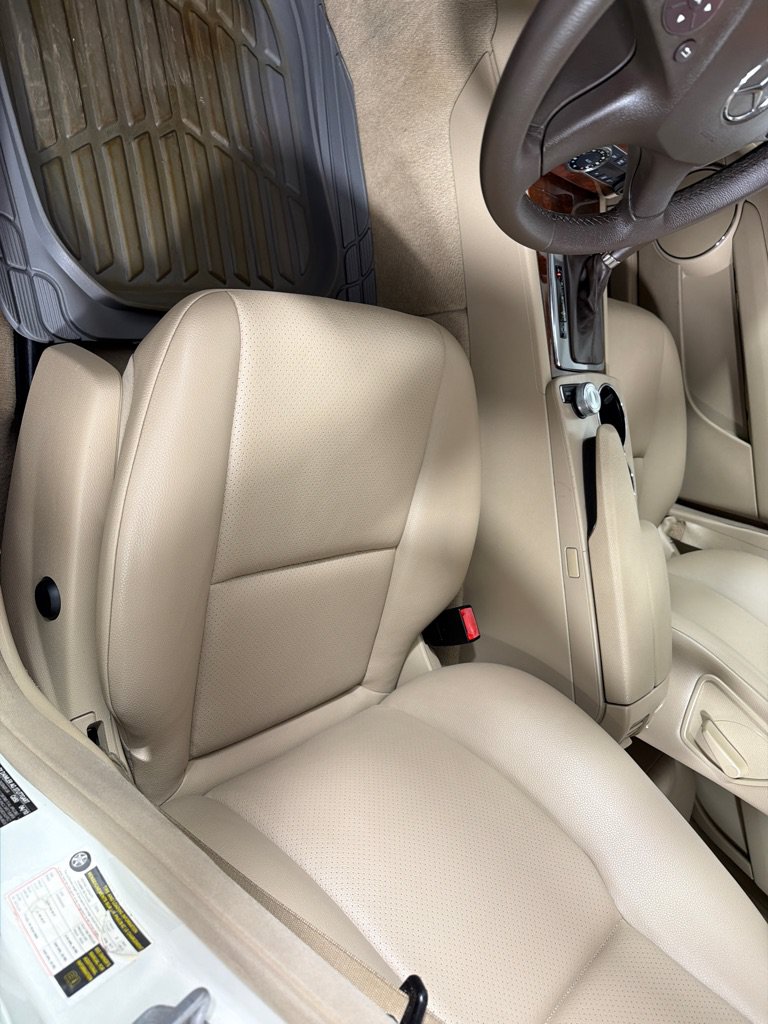 Used 2010 Mercedes-Benz C 300 4MATIC Sedan image 12