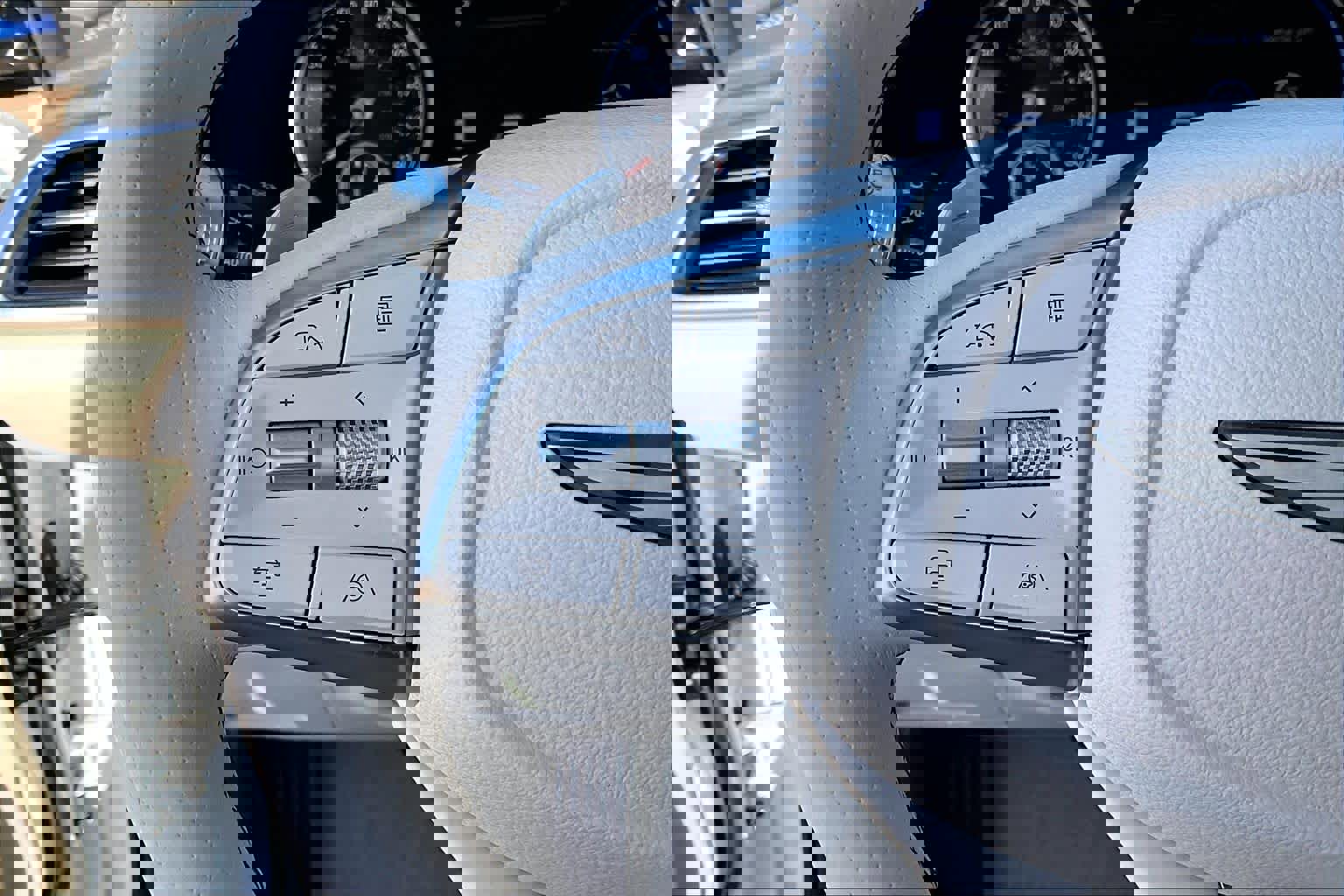 Used 2026 Genesis G70 2.5T Prestige image 22