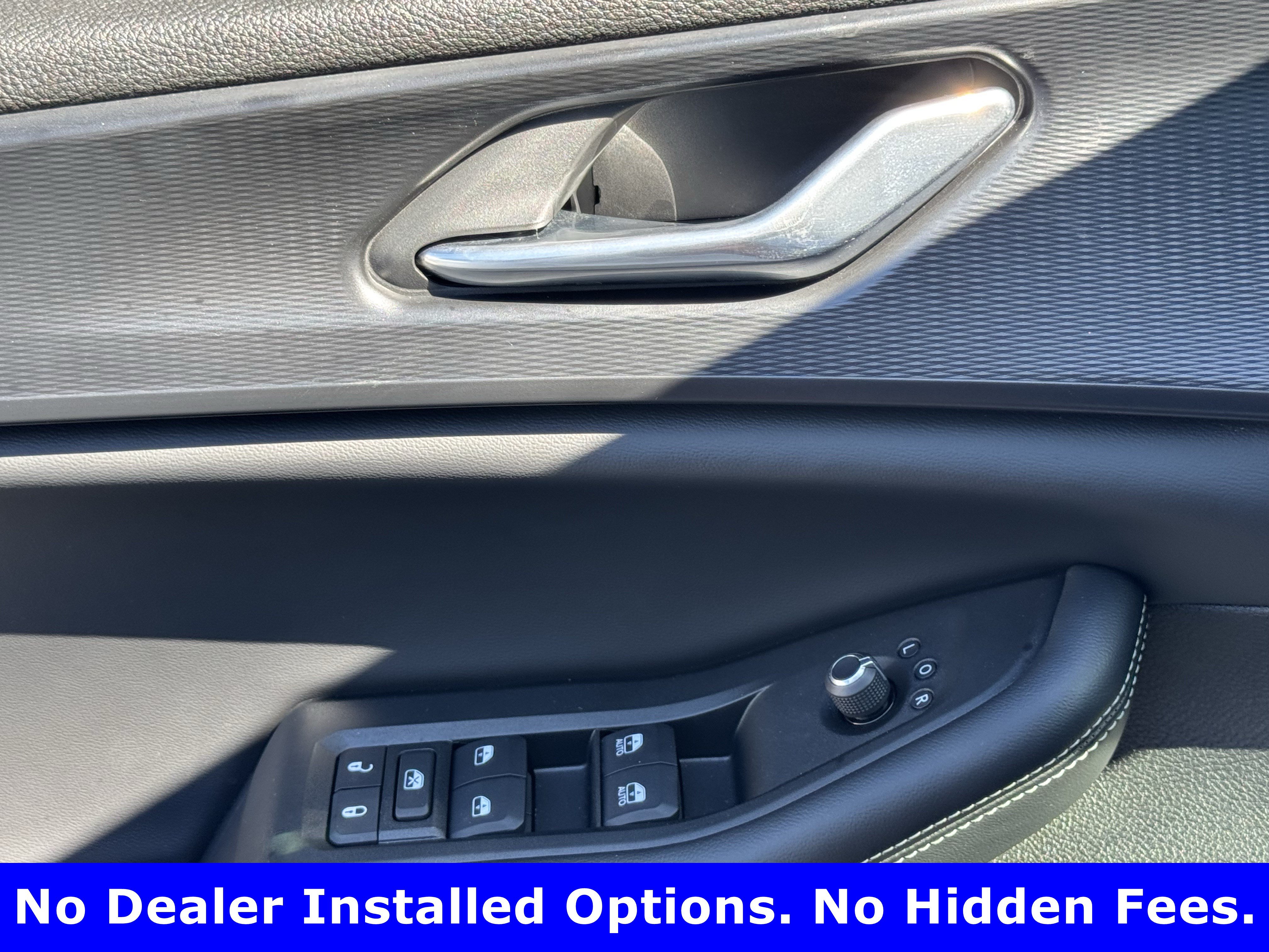 Used 2026 Jeep Grand Cherokee Laredo X RWD image 22