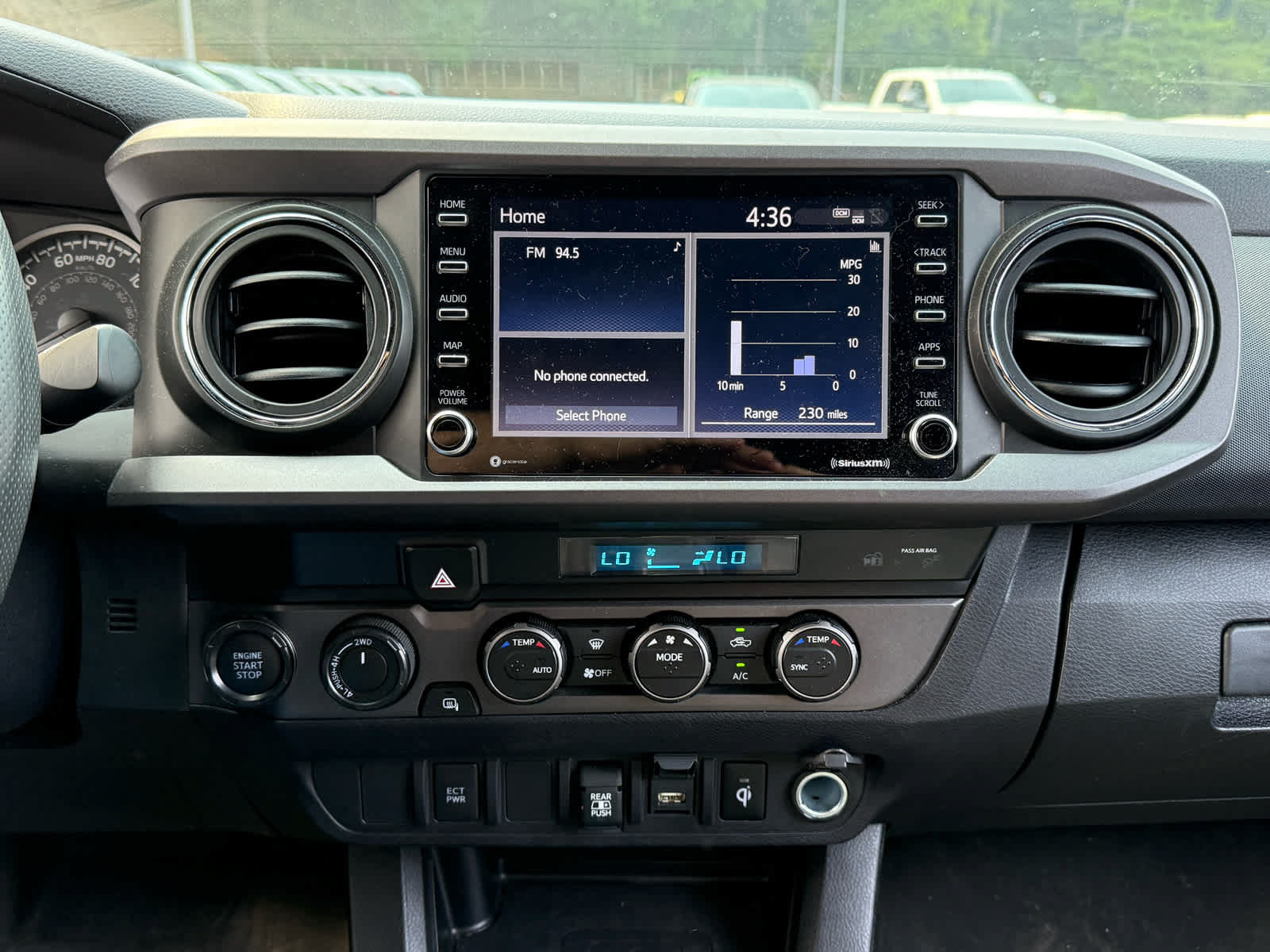 Used 2021 Toyota Tacoma TRD Sport AWD/4WD image 17