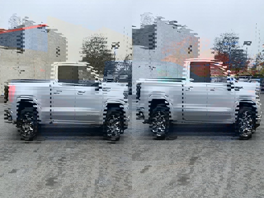 Used 2022 GMC Sierra 1500 SLT w/ SLT Premium Plus Package image 5