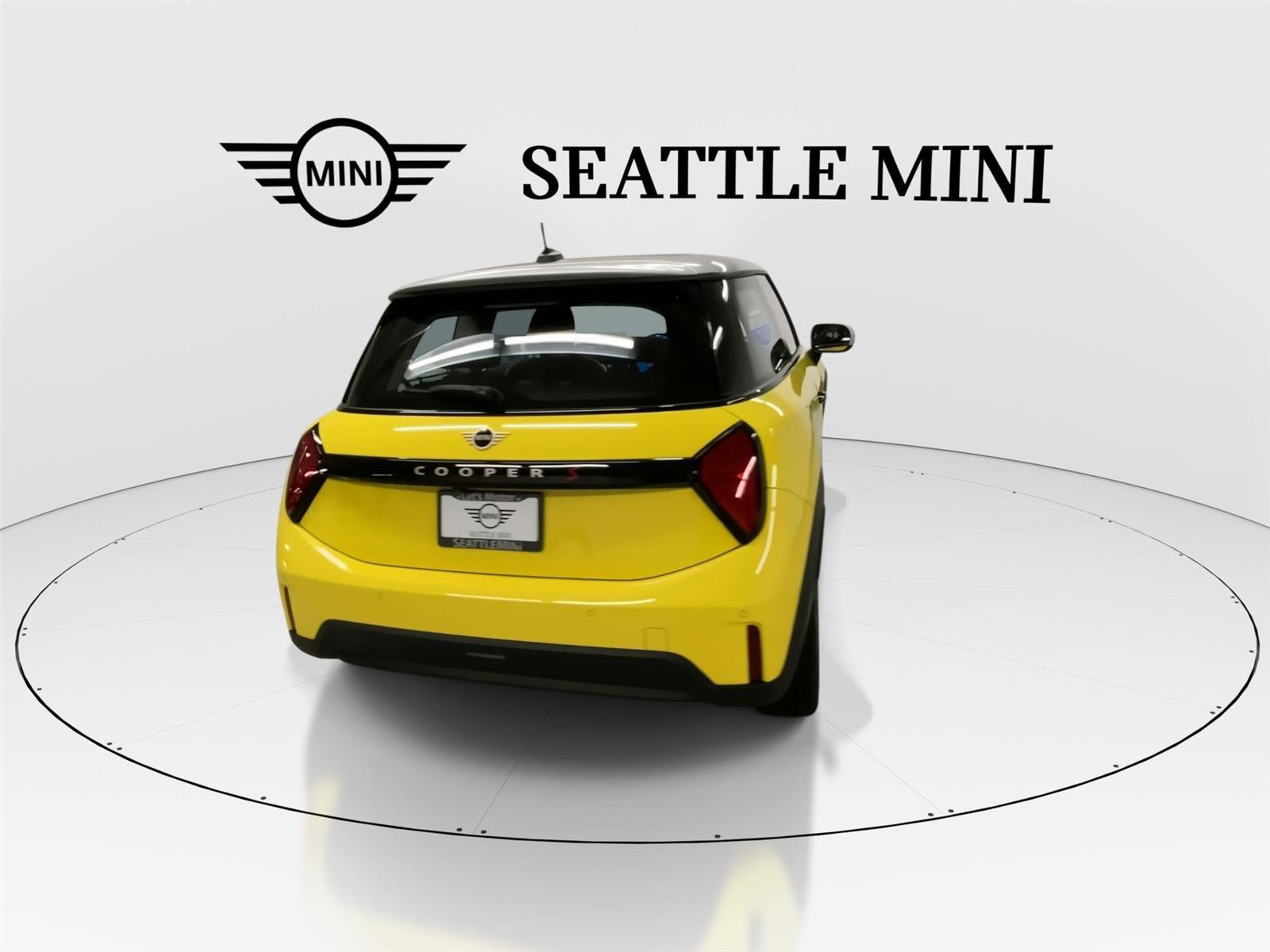 Certified 2025 MINI Cooper S image 10