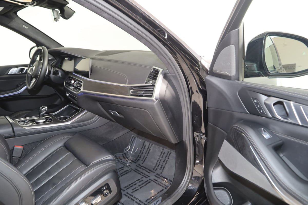 Used 2019 BMW X7 xDrive50i w/ M Sport Package AWD/4WD image 47