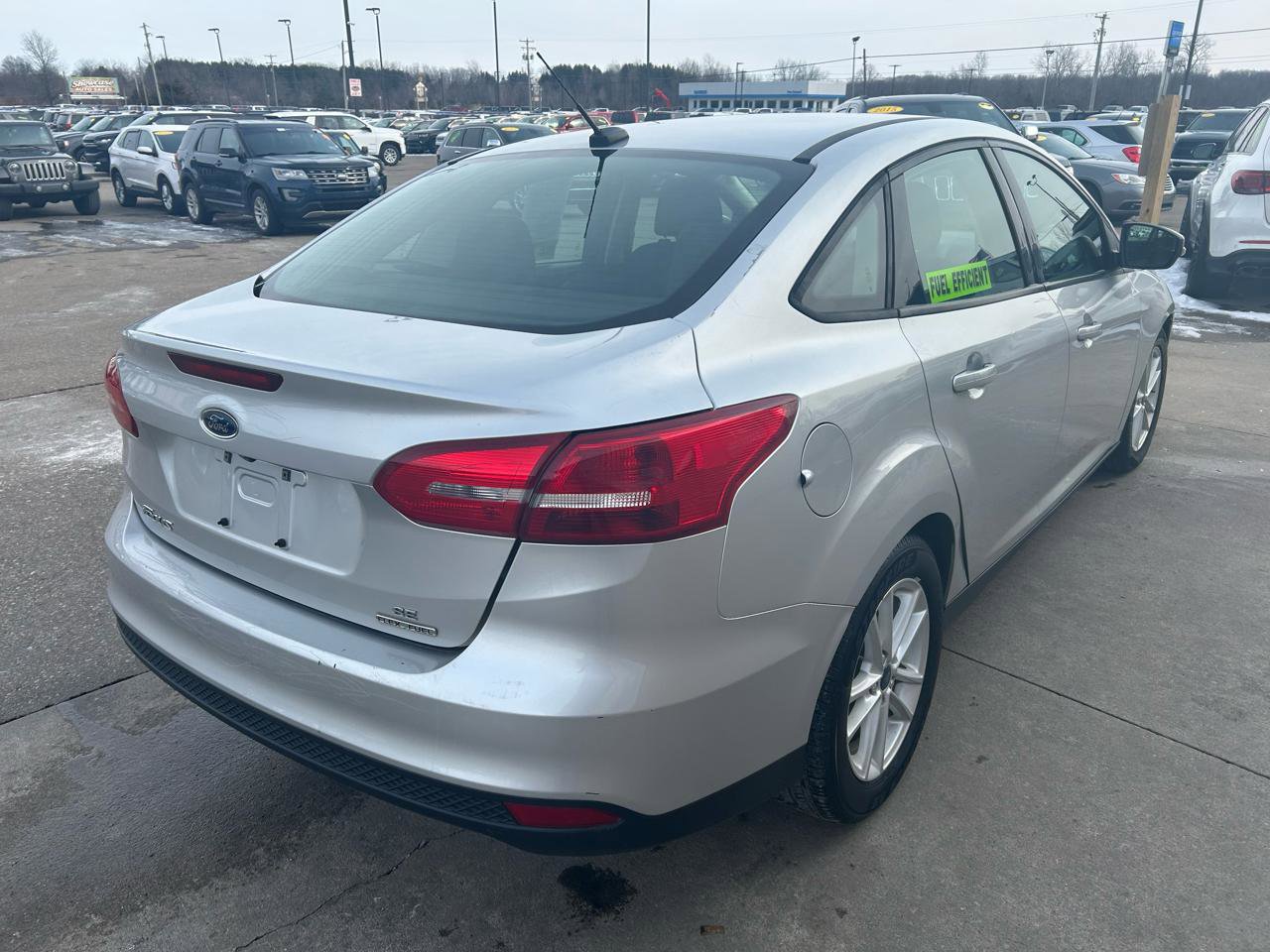 Used 2016 Ford Focus SE image 5