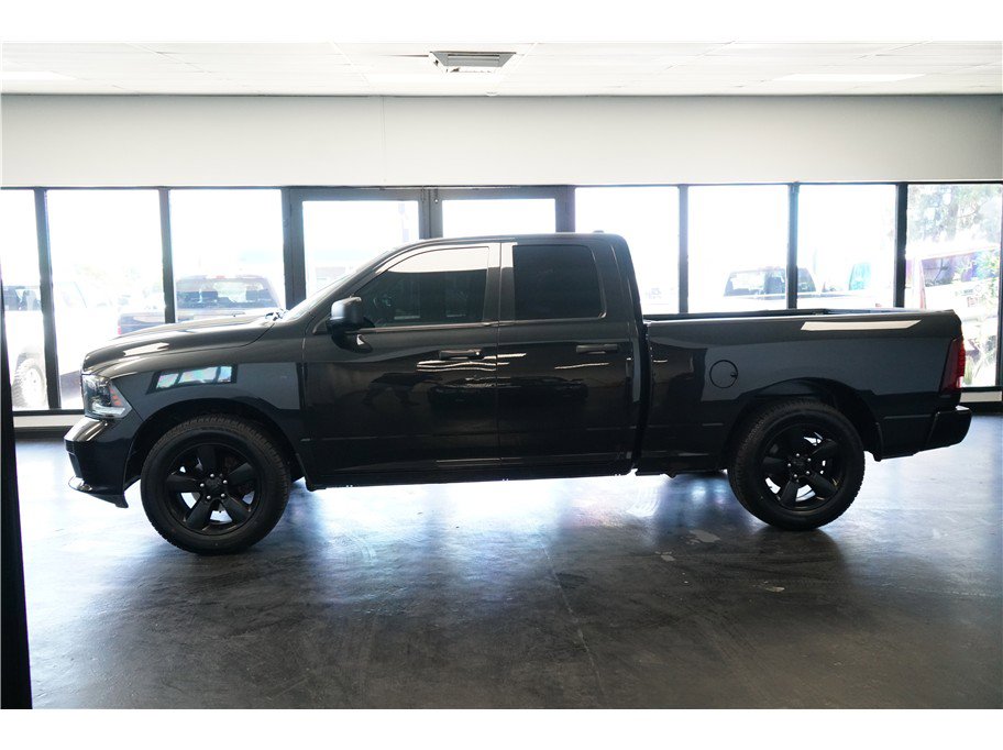 Used 2015 RAM 1500 Express w/ Black Ram 1500 Express Group RWD image 4