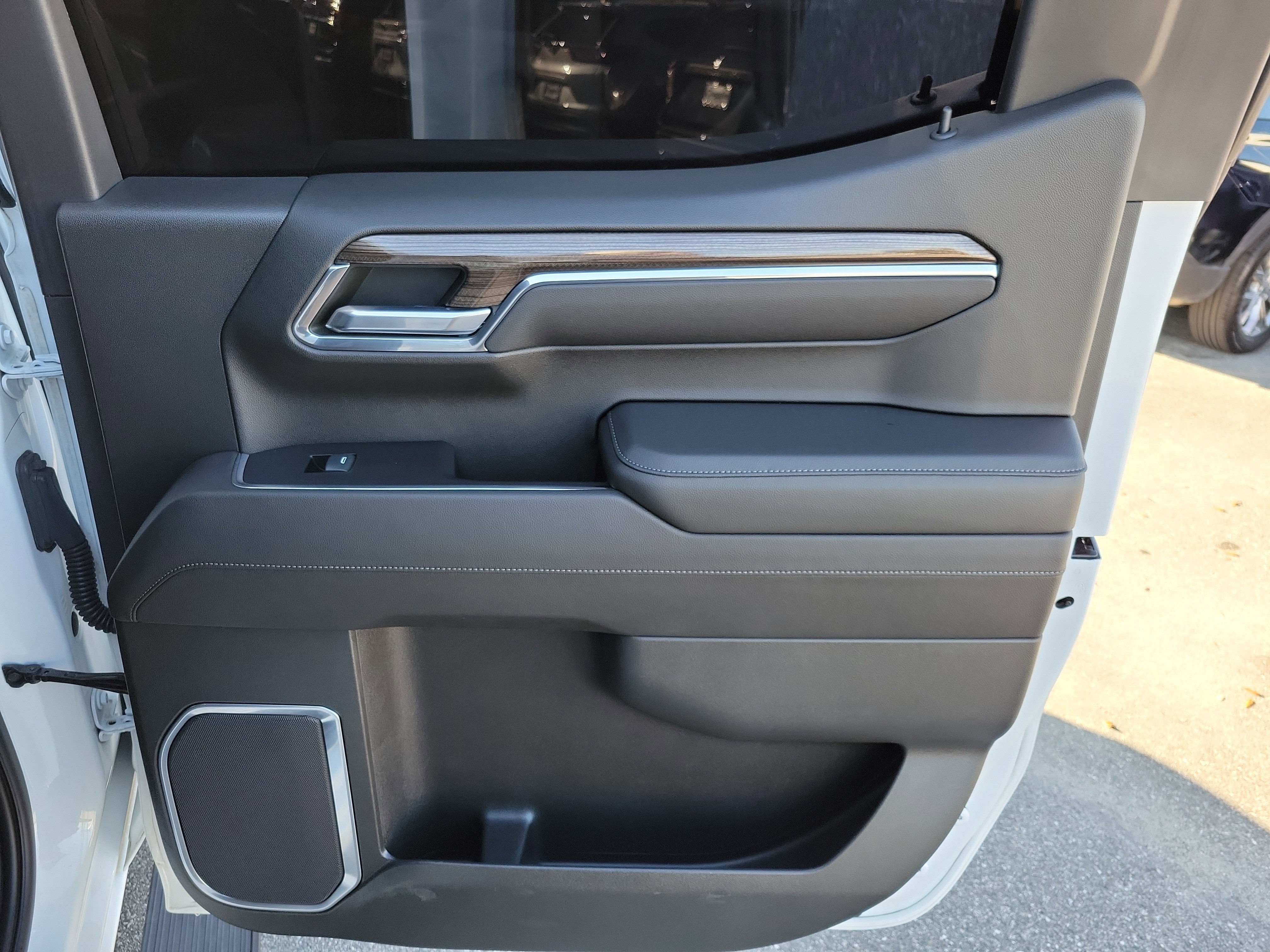 Used 2022 Chevrolet Silverado 1500 LT Trail Boss w/ Protection Package image 29