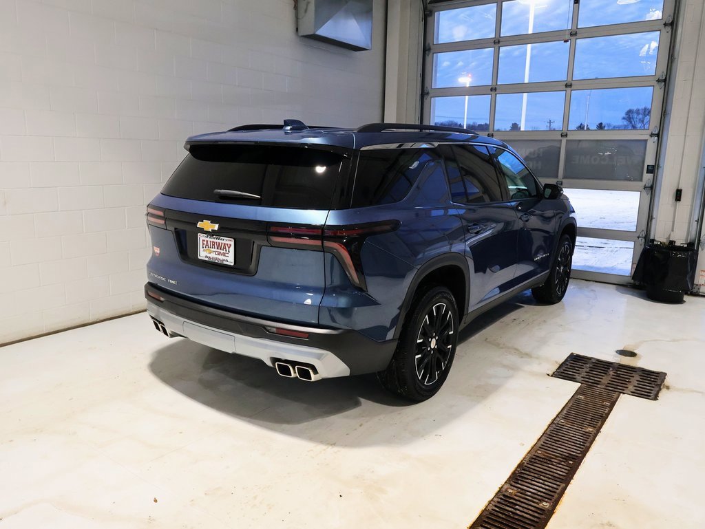 Used 2025 Chevrolet Traverse LT w/ Sun and Wheel Package image 3