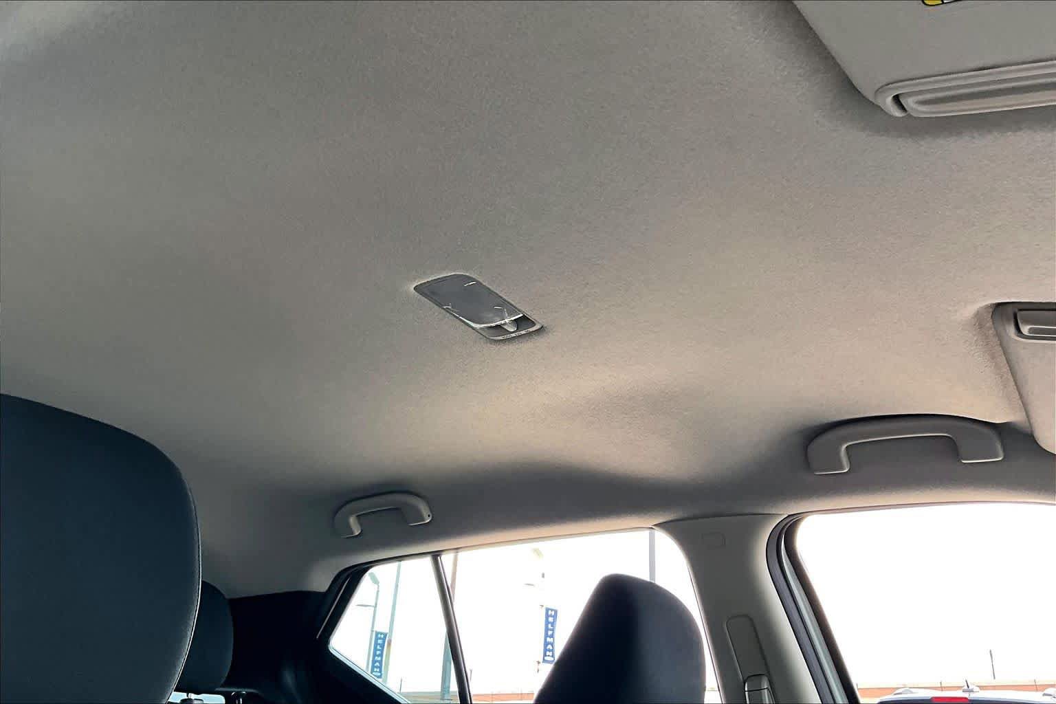 Used 2024 Nissan Kicks S FWD image 13