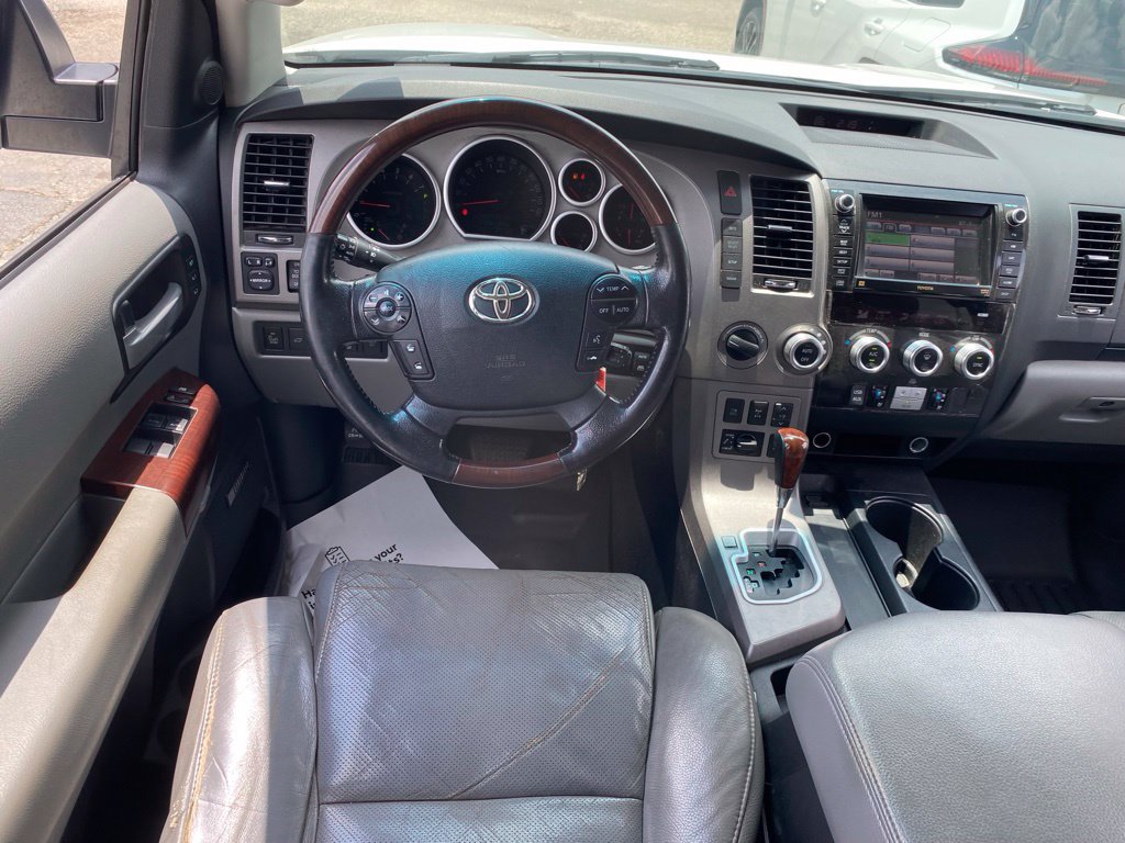 Used 2012 Toyota Sequoia Platinum AWD/4WD image 10
