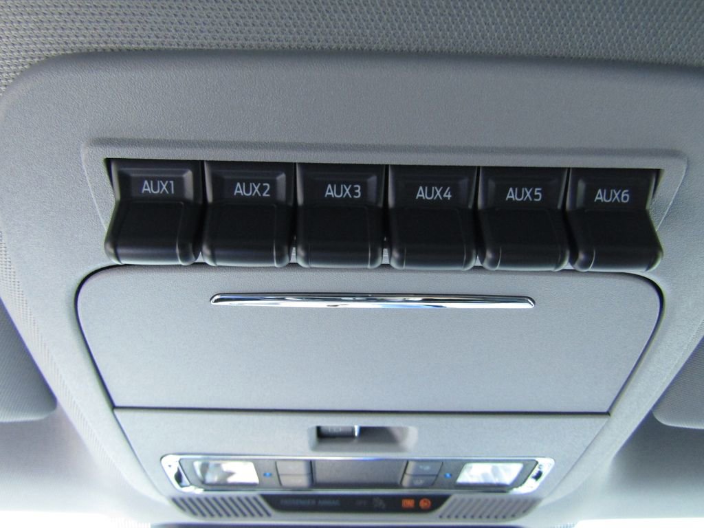 New 2026 Ford F350 Lariat w/ FX4 Off-Road Package image 32