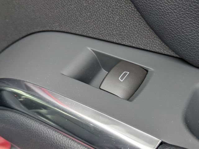 New 2026 Chevrolet Traverse LT w/ Sun and Wheel Package FWD image 36