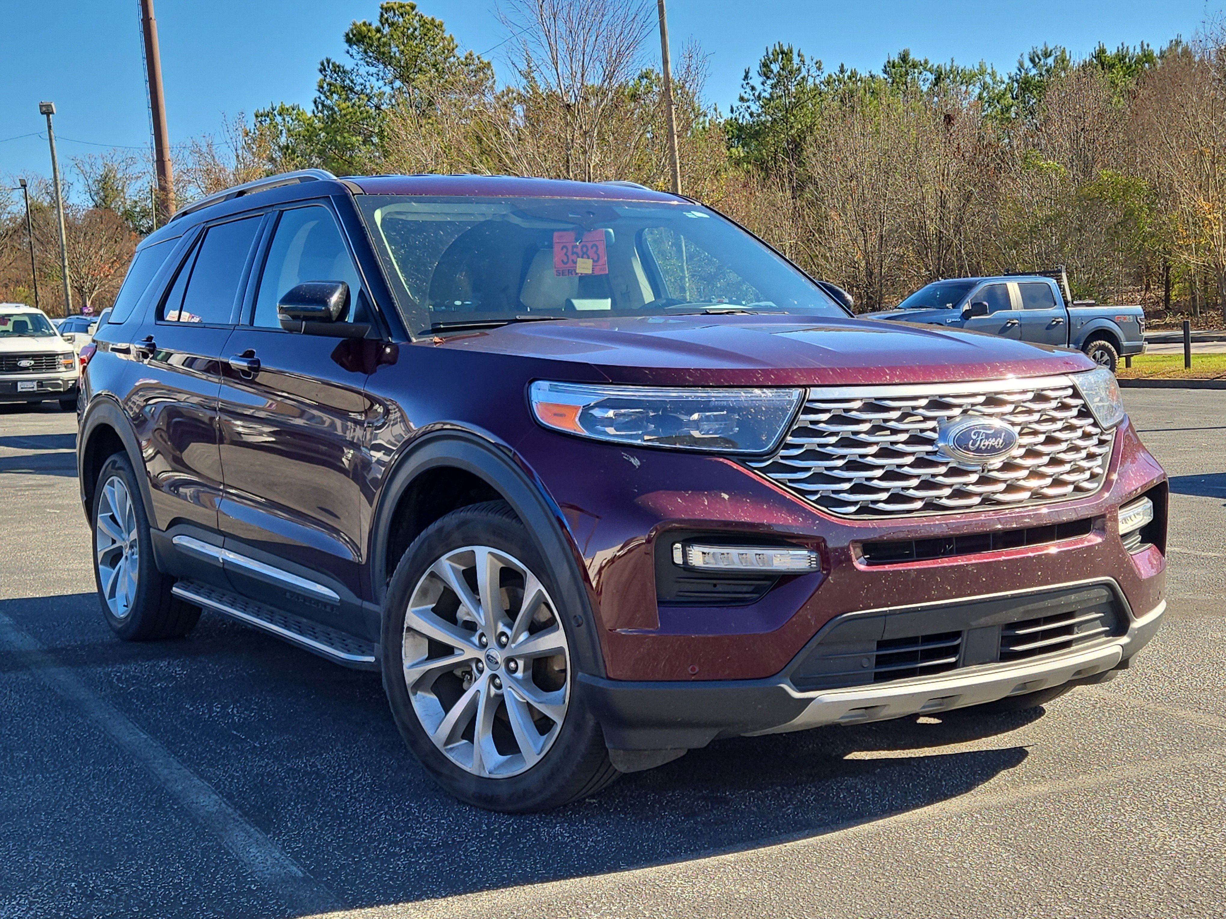 Used 2022 Ford Explorer Platinum w/ Equipment Group 601A image 3