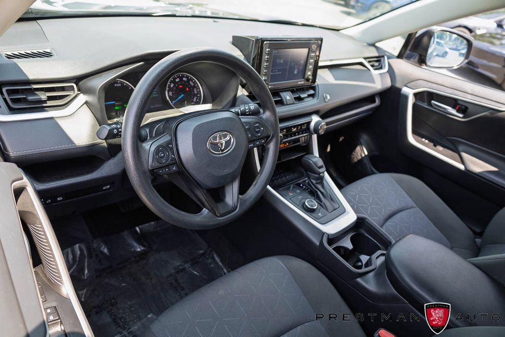 Used 2021 Toyota RAV4 XLE w/ Convenience Package AWD/4WD image 19
