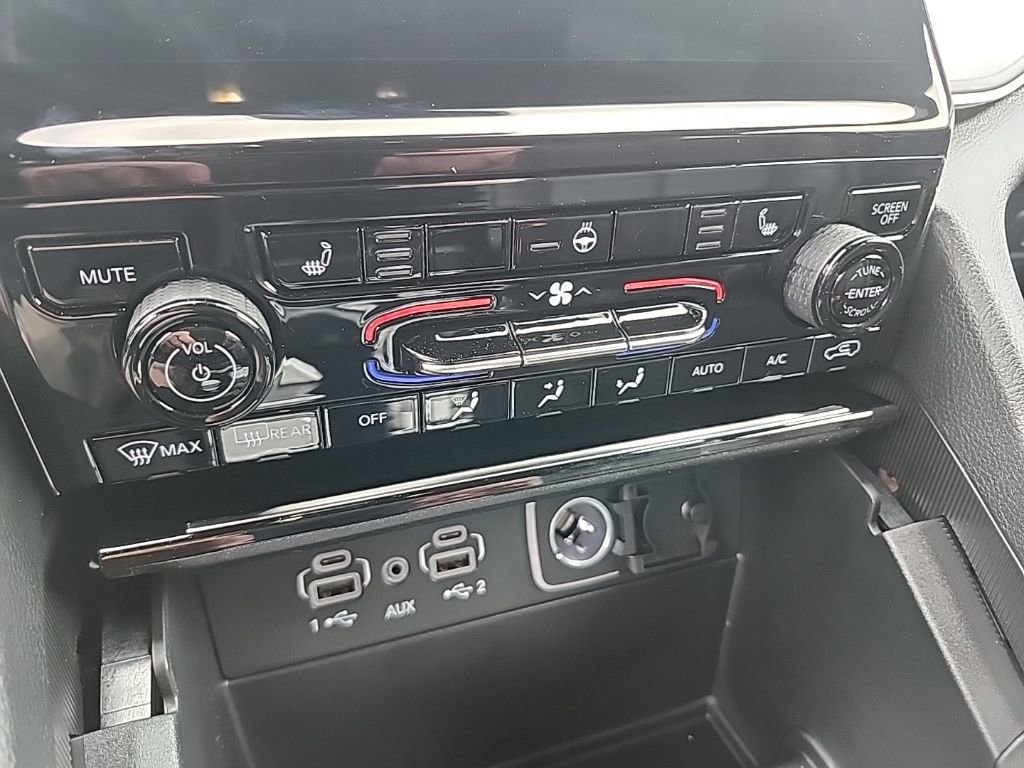 New 2025 Jeep Grand Cherokee L Limited w/ Trailer Tow Package image 40