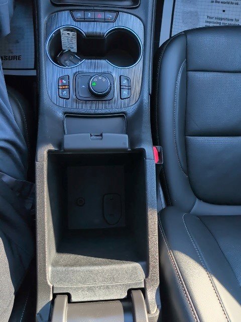 Certified 2021 GMC Acadia SLT w/ Elevation Edition image 17