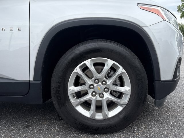Used 2021 Chevrolet Traverse LS FWD image 26