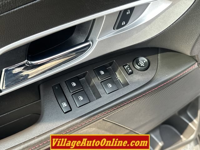 Used 2015 Chevrolet Equinox LT w/ Driver Convenience Package FWD image 10