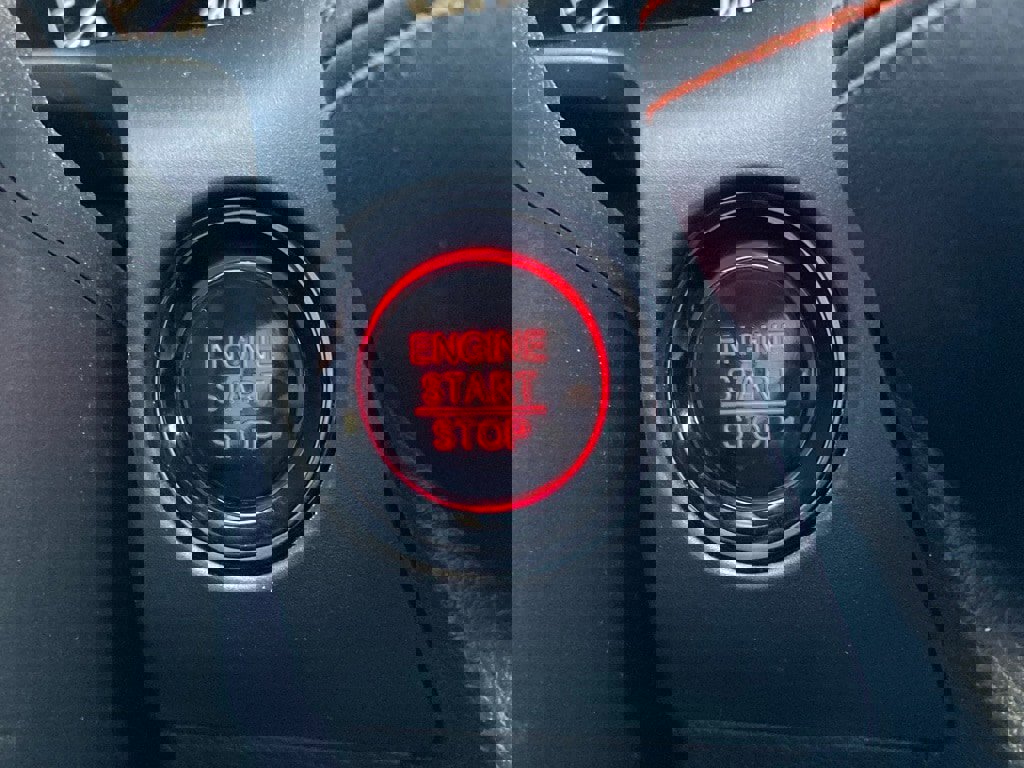 Used 2025 Honda HR-V Sport image 19