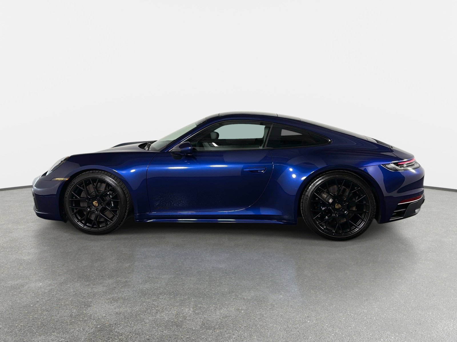 Used 2024 Porsche 911 Carrera 4 GTS AWD/4WD image 6