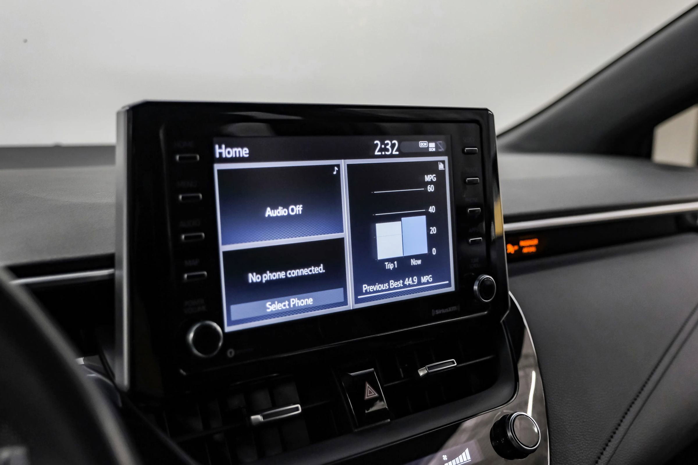 Used 2021 Toyota Corolla SE image 25