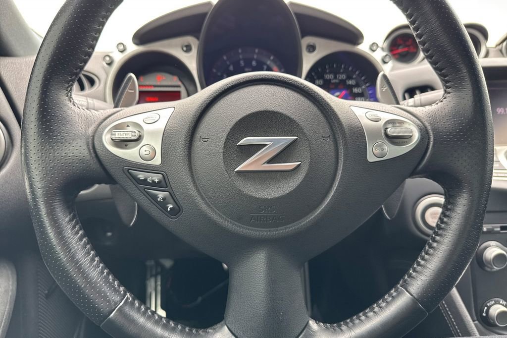 Used 2020 Nissan 370Z Touring Sport RWD image 20