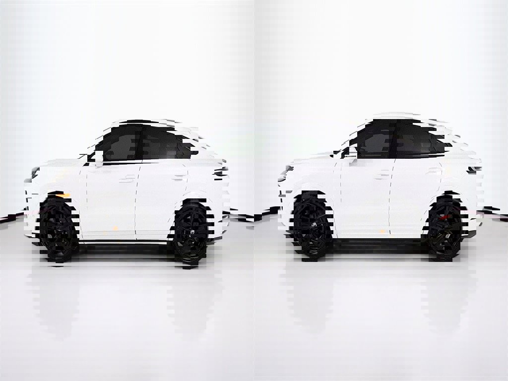 New 2026 Porsche Cayenne Coupe image 2