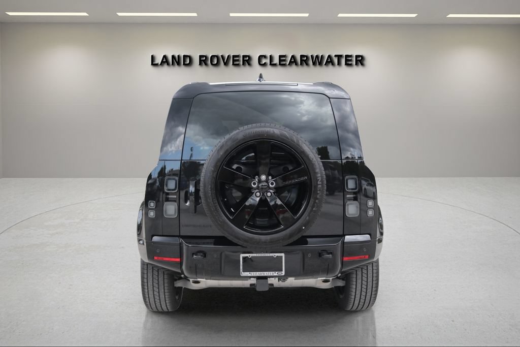 New 2026 Land Rover Defender 110 X-Dynamic SE AWD/4WD image 4