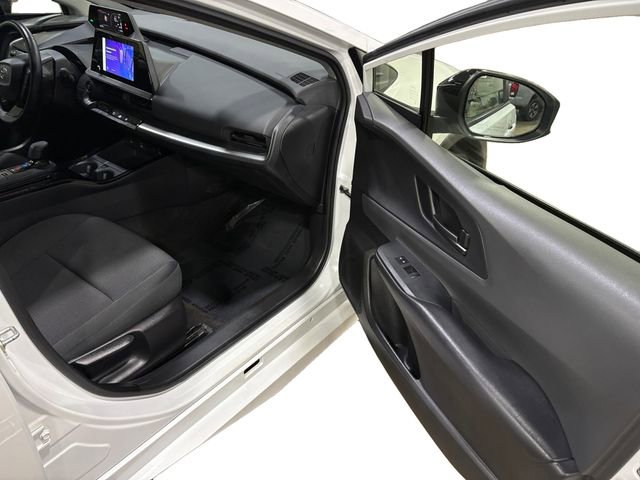 Used 2023 Toyota Prius LE AWD/4WD image 11