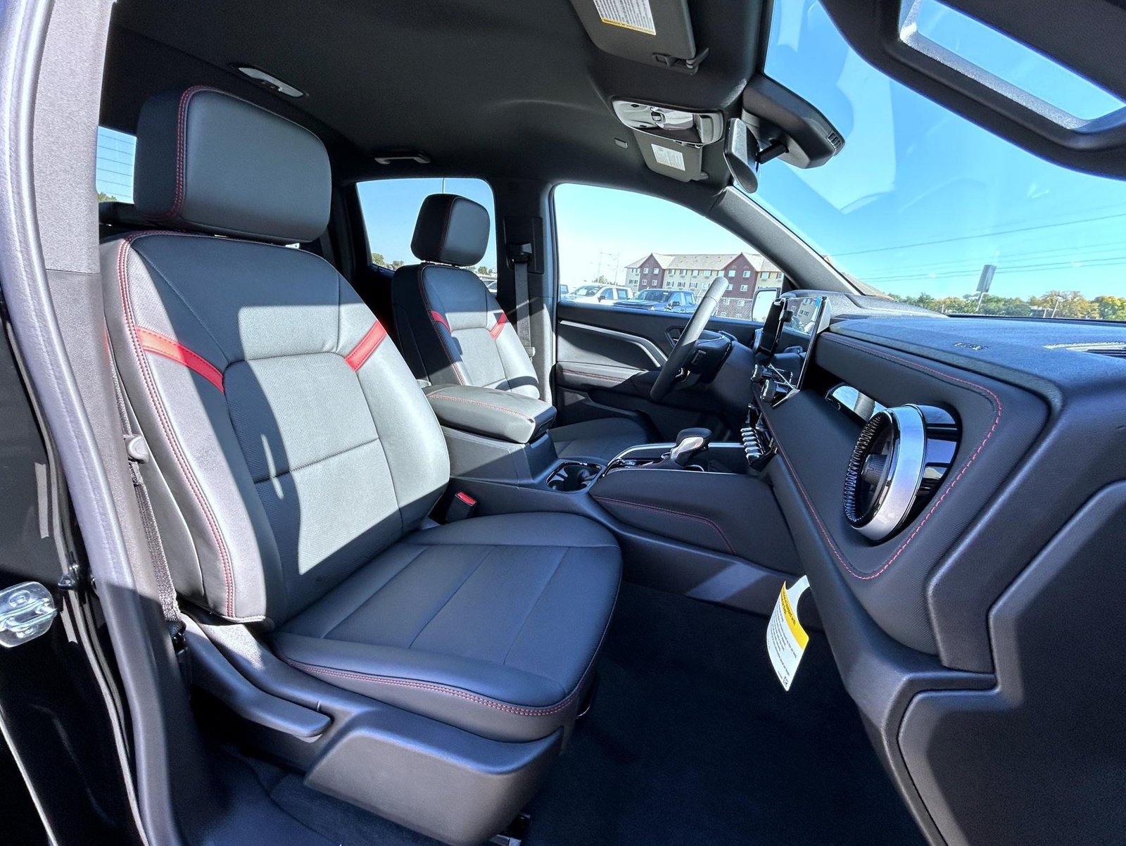 New 2026 Chevrolet Colorado Z71 w/ Technology Package AWD/4WD image 16
