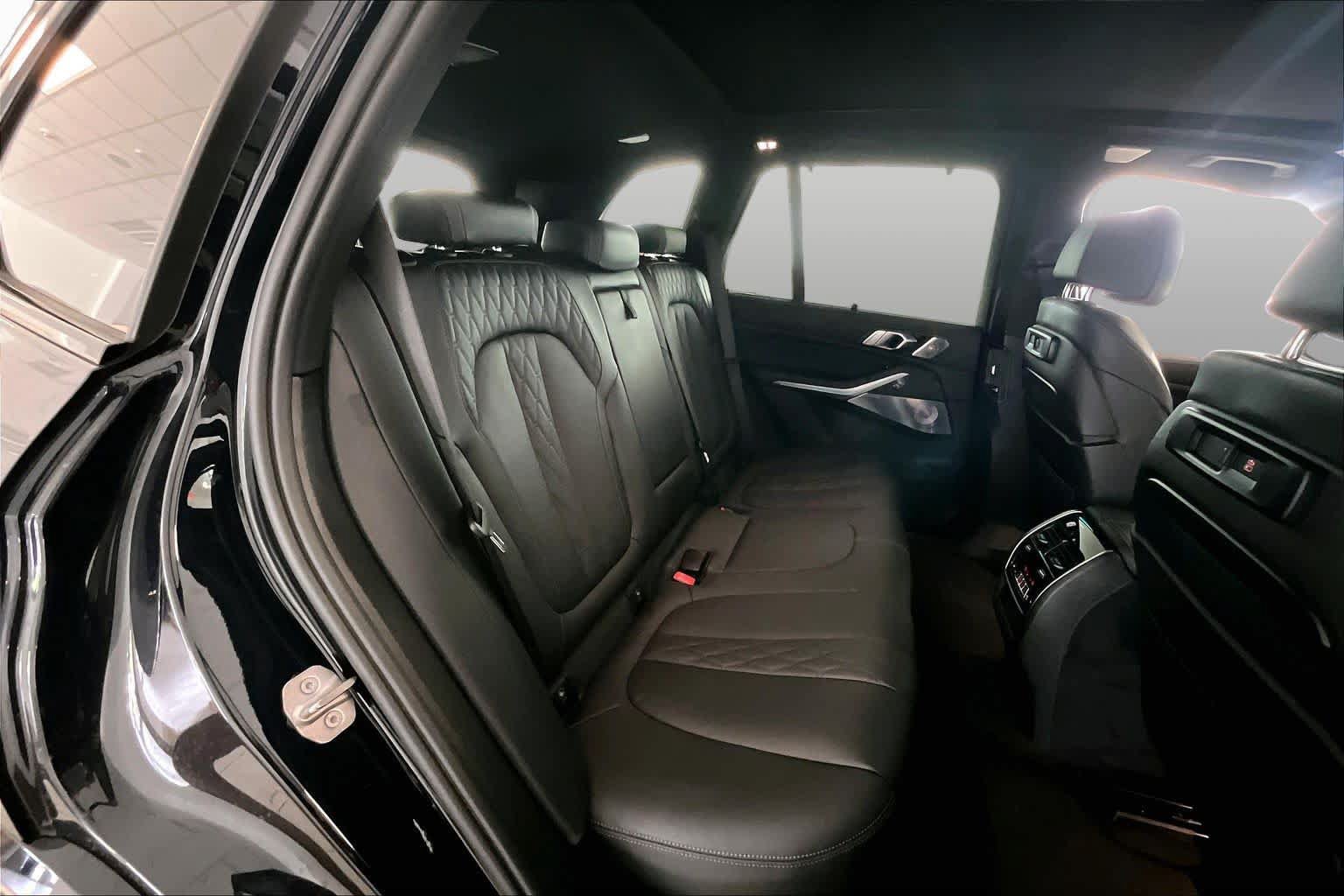 Used 2023 BMW X5 M50i w/ Executive Package AWD/4WD image 19