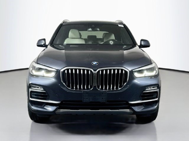 Used 2020 BMW X5 sDrive40i w/ Luxury Seating Package RWD image 2