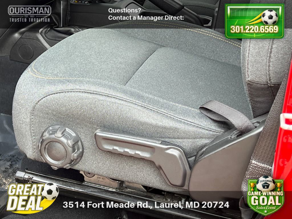 Used 2024 Jeep Wrangler Unlimited Sahara AWD/4WD image 6