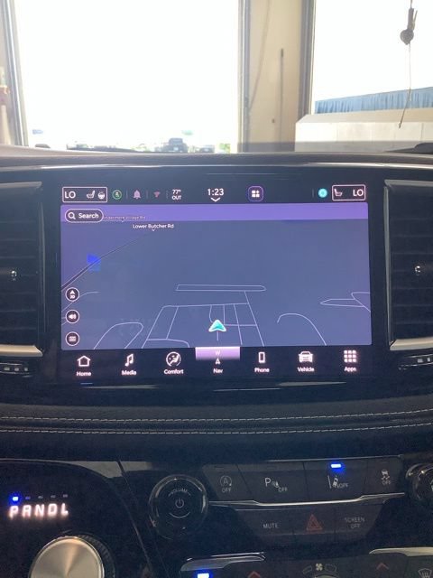 Certified 2021 Chrysler Pacifica Touring-L w/ S Appearance Package AWD/4WD image 23