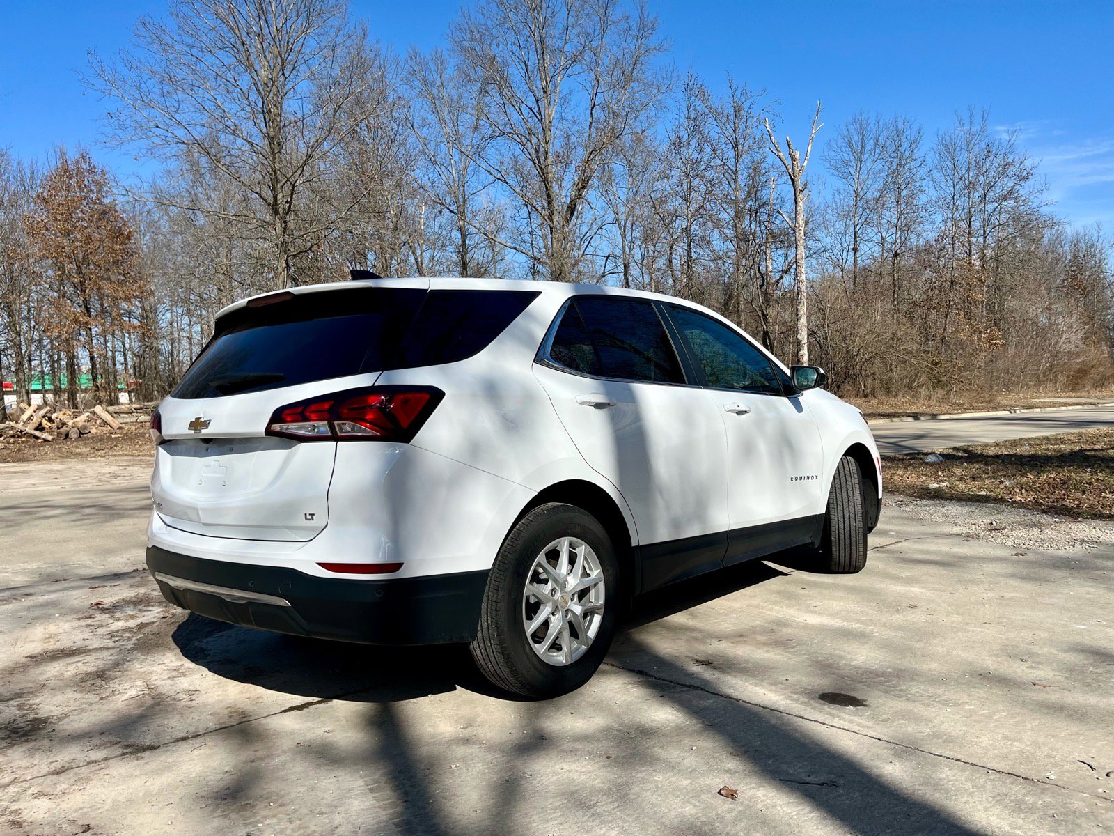 Used 2024 Chevrolet Equinox LT w/ LPO, Floor Liner Package FWD image 7