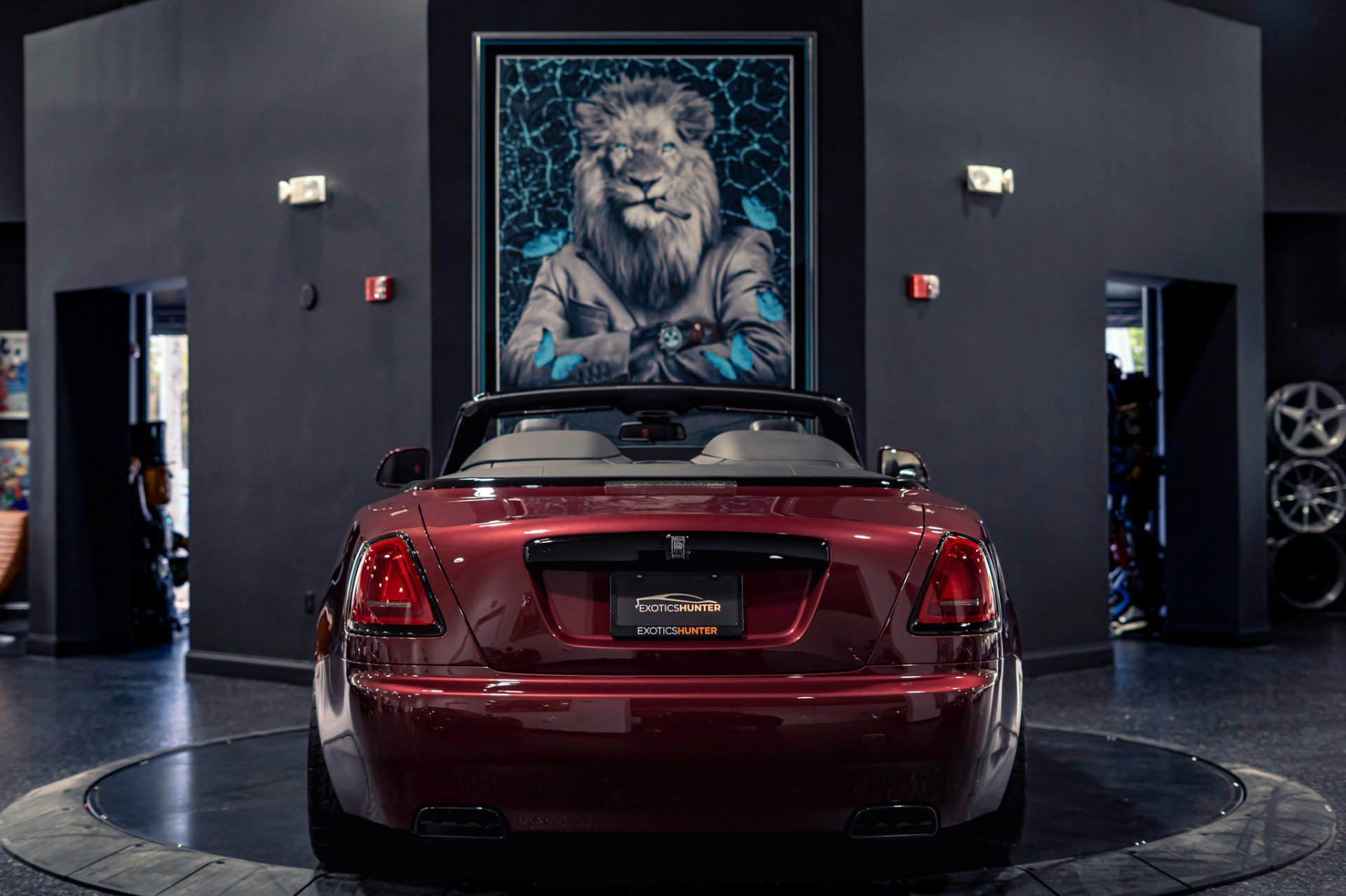 Used 2019 Rolls-Royce Dawn image 45