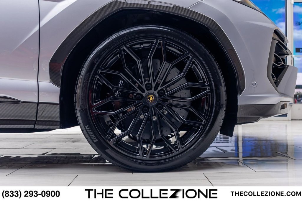 Used 2026 Lamborghini Urus SE AWD/4WD image 46
