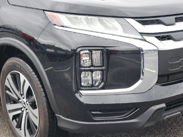Used 2026 Mitsubishi Outlander Sport SE AWD/4WD image 7