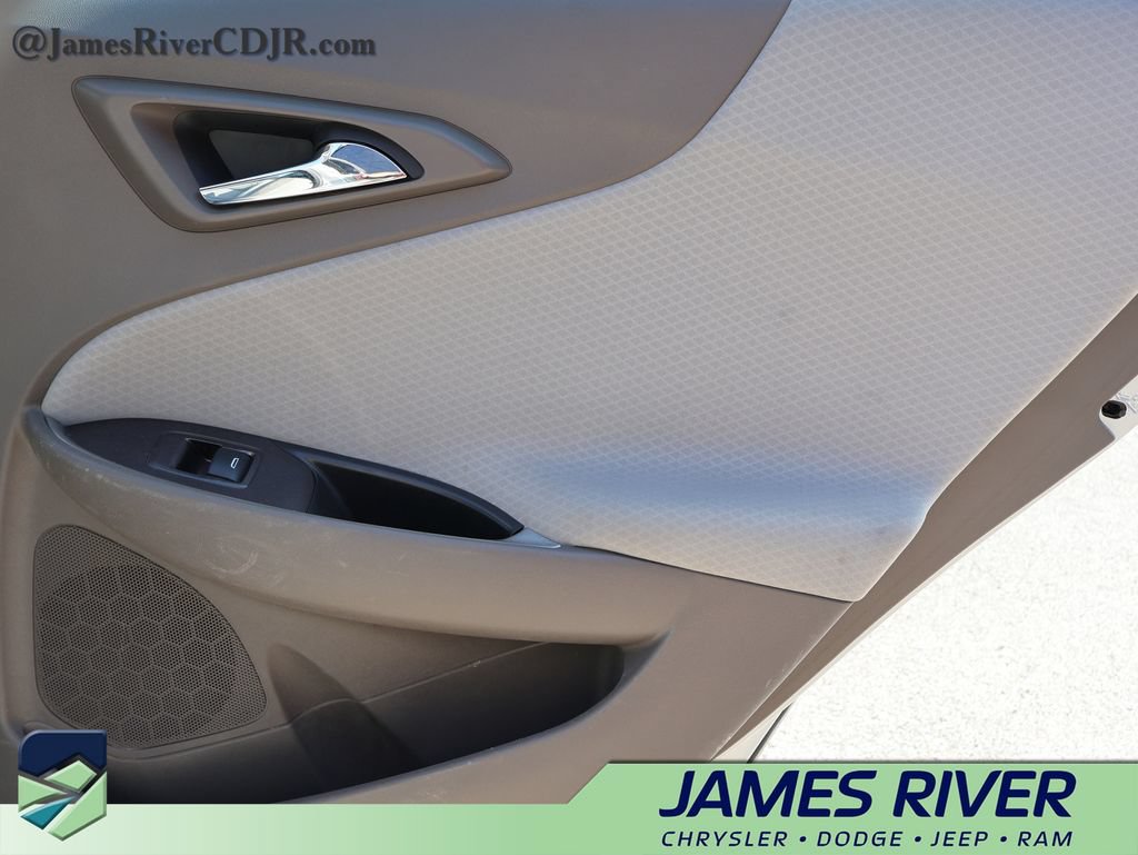 Used 2017 Chevrolet Malibu LS FWD image 11
