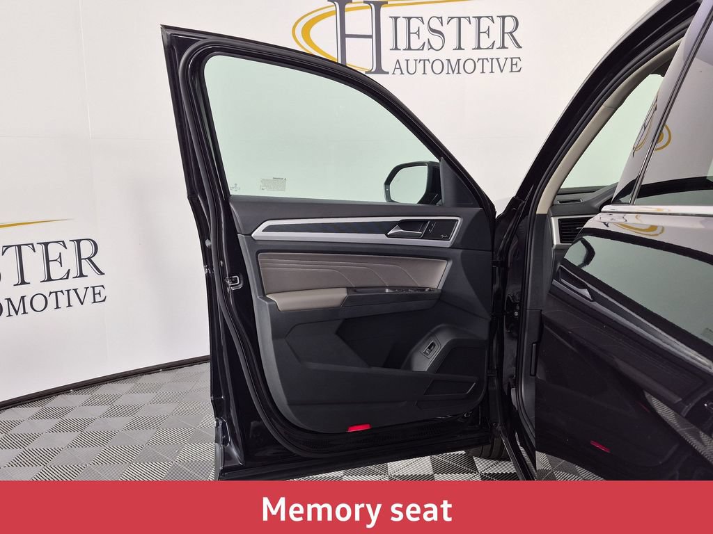 Used 2023 Volkswagen Atlas SEL Premium AWD/4WD image 14