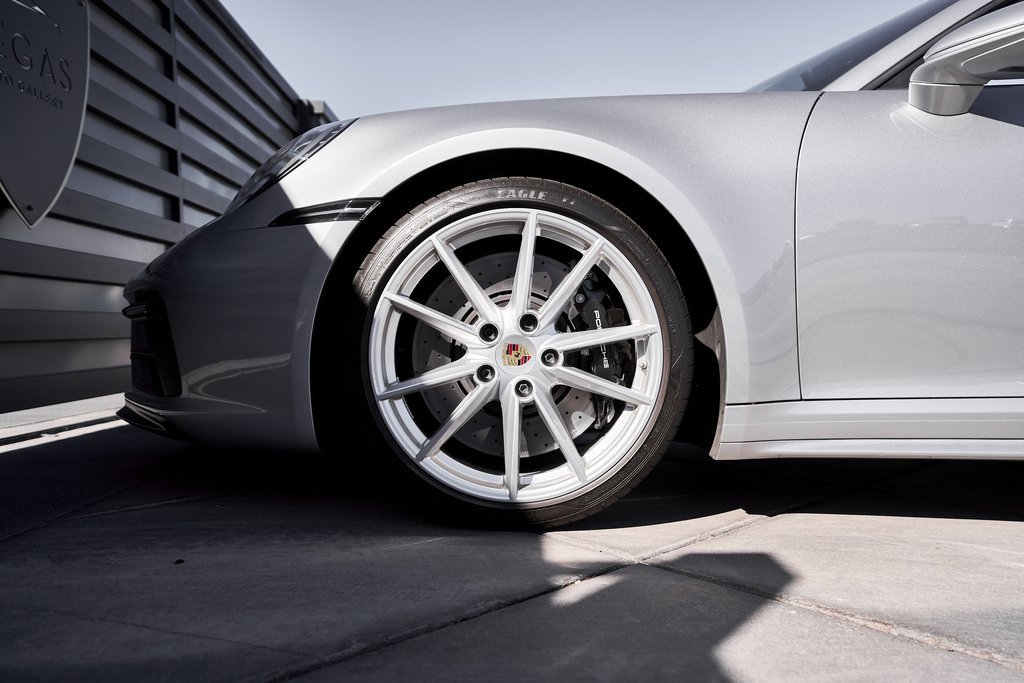 Used 2024 Porsche 911 Carrera GTS w/ Premium Package image 3