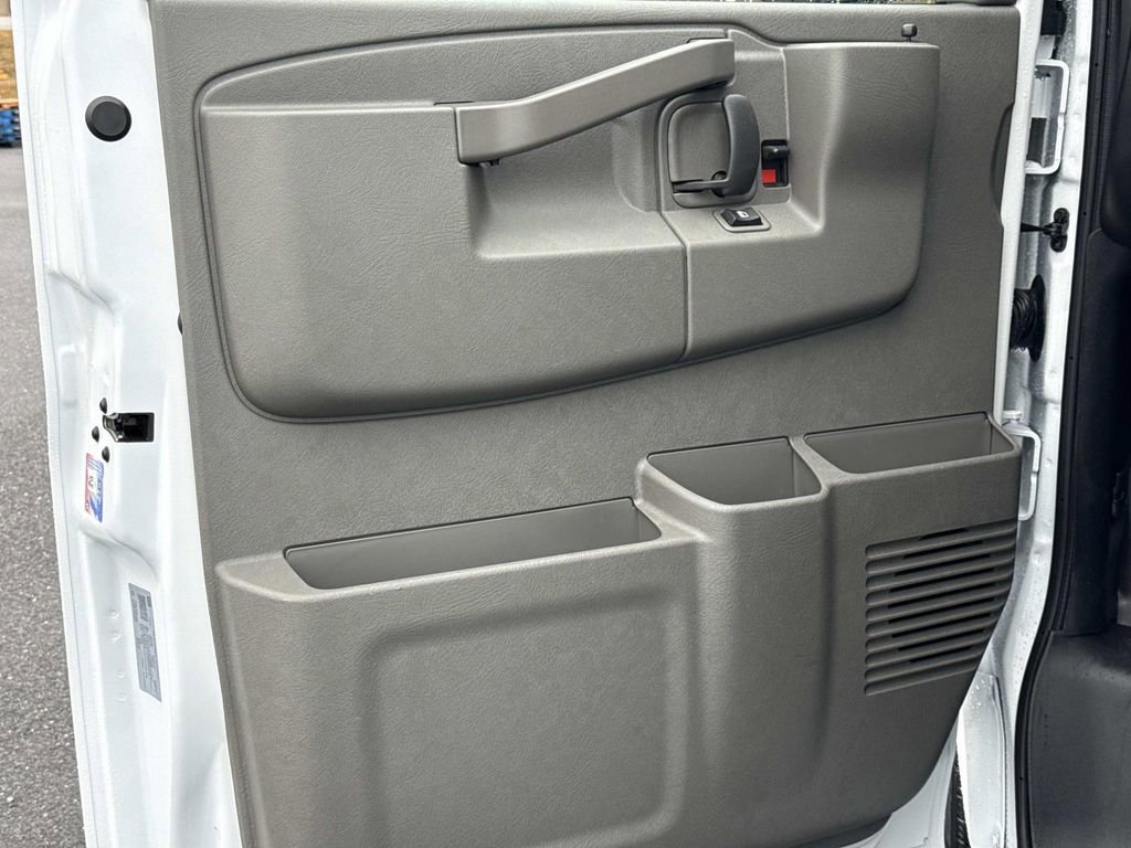 New 2026 Chevrolet Express 2500 w/ Driver Convenience Package RWD image 8