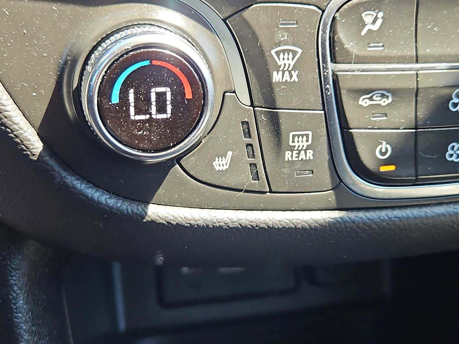 Used 2024 Chevrolet Equinox LT AWD/4WD image 18