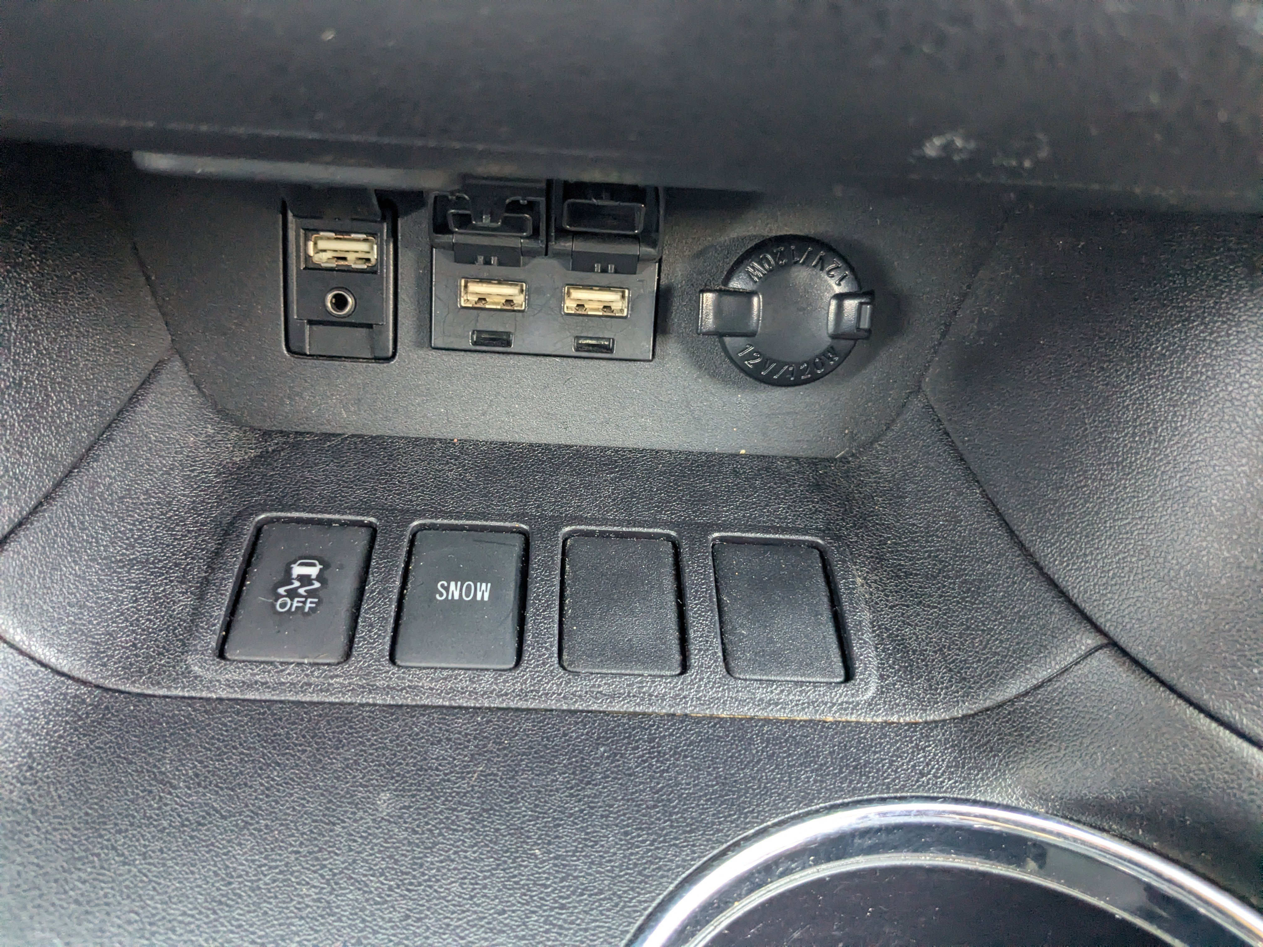 Used 2019 Toyota Highlander SE FWD image 25