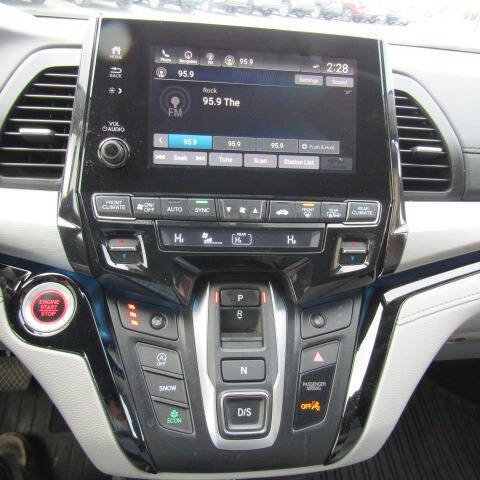 Used 2022 Honda Odyssey Touring image 12