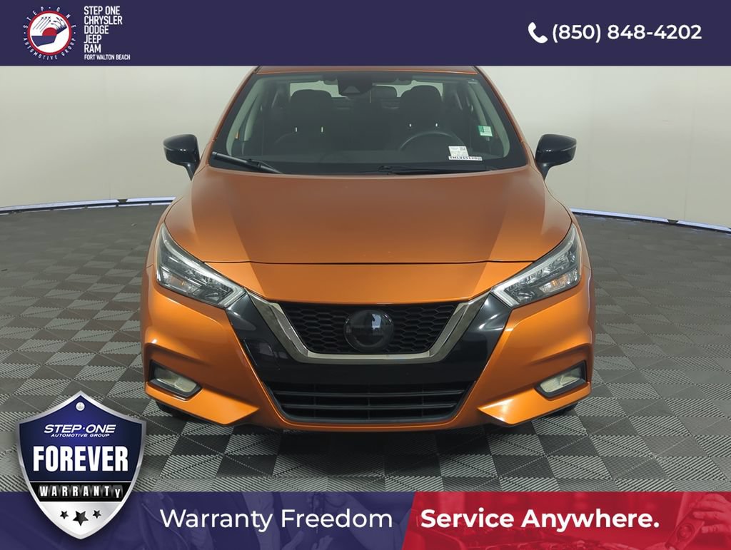 Used 2021 Nissan Versa SR FWD image 9
