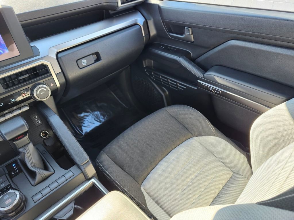 Used 2025 Toyota 4Runner TRD Sport AWD/4WD image 13