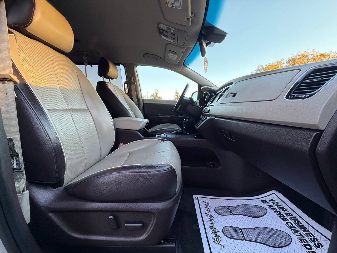 Used 2016 Kia Sedona SX Limited FWD image 26